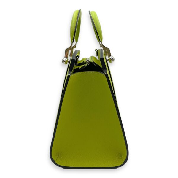 Petite Ballerine 26x18.5x10cm Lime Green Shoulder Bag in Calfskin, Silver hardware - Image 4