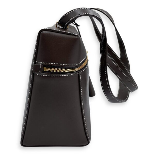 LP 27 Extra Pocket Brown Shoulder Bag in Calfskin, Gold hardware - Image 4
