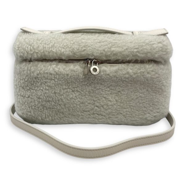 Extra Pocket 19 shearing fur Grey Crossbody Bag in Cashfur, Silver hardware - Image 10