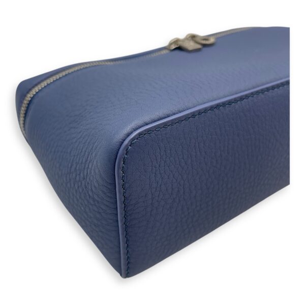 Extra pocket 19 Blue Crossbody Bag in Calfskin, Silver hardware - Image 7