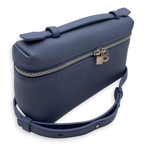 Extra pocket 19 Blue Crossbody Bag in Calfskin, Silver hardware - Image 12