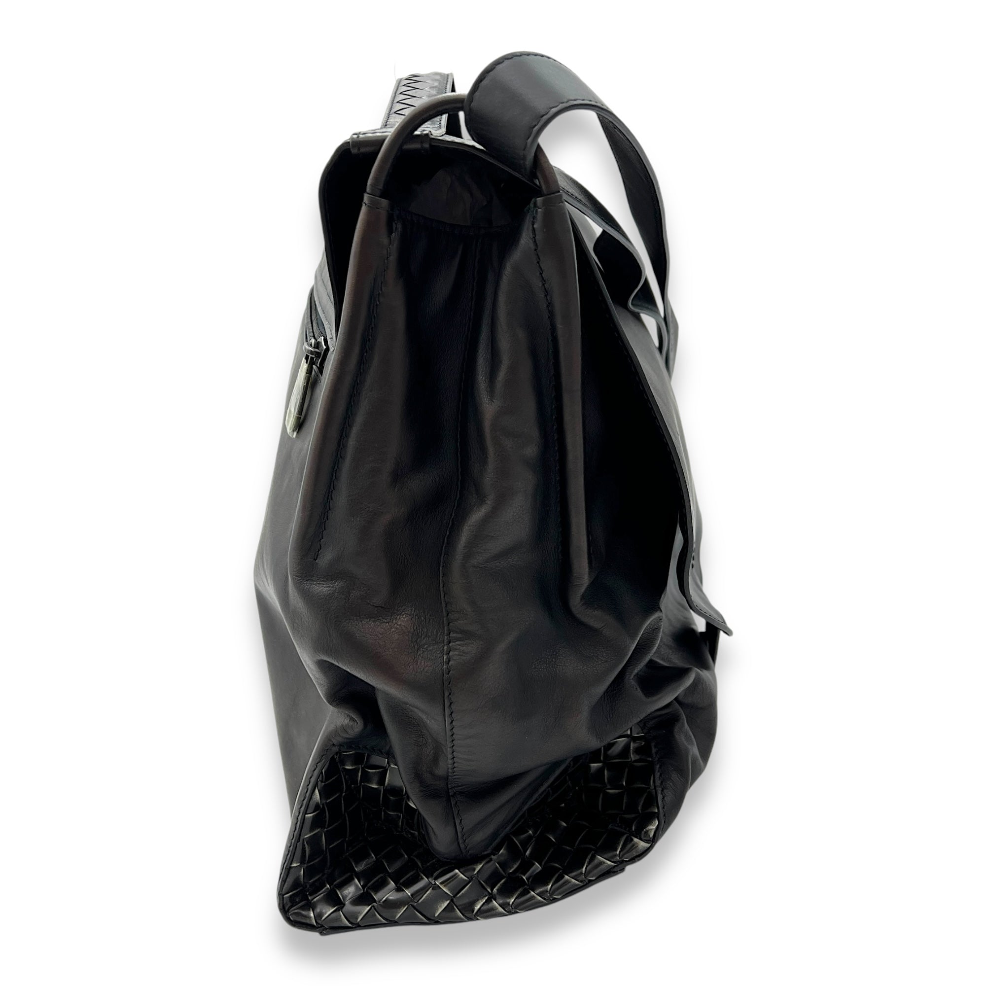 Others dark brown Messenger Bag in Calfskin, Ruthenium hardware - Image 4