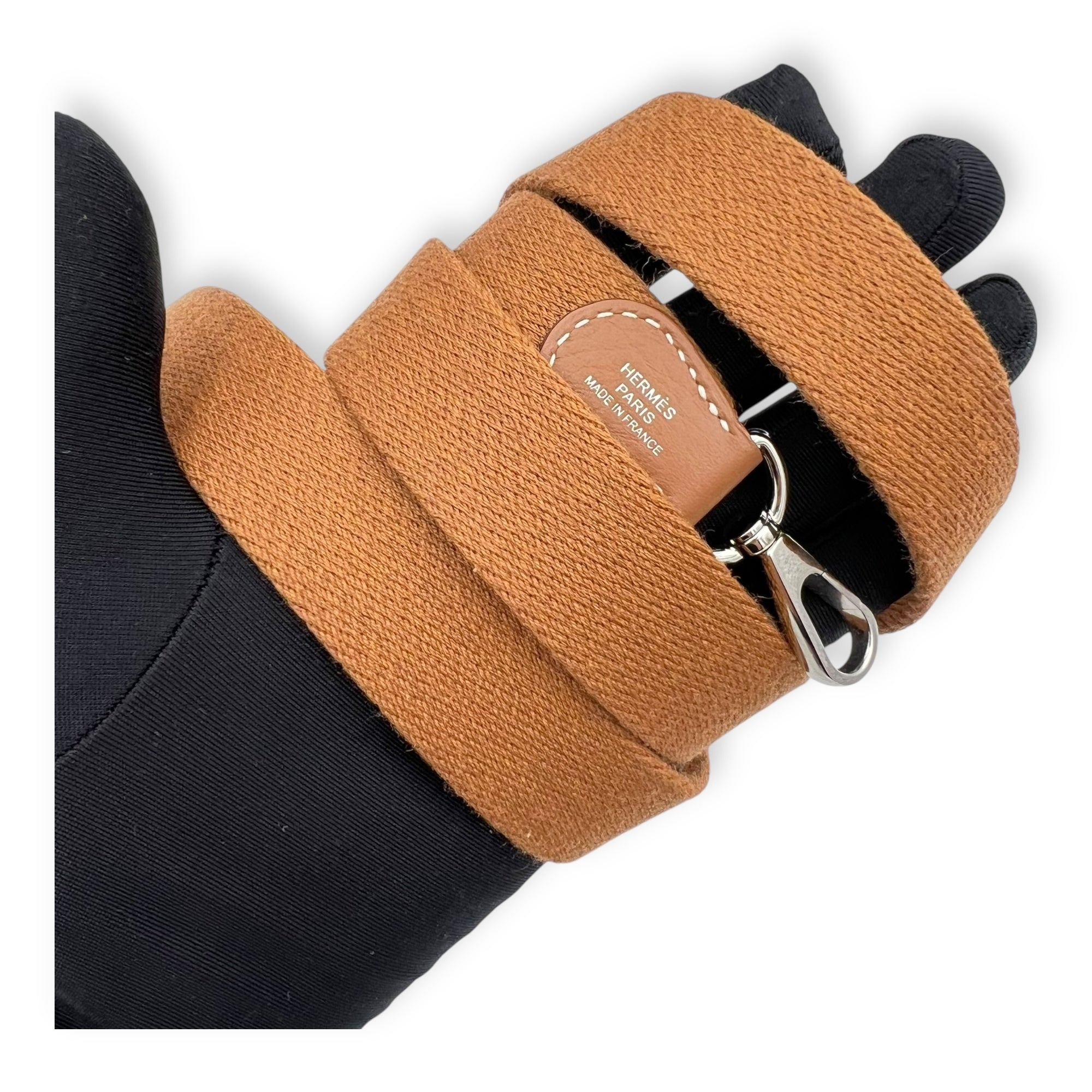 Evelyne Gold in Clemence, Palladium hardware - Image 10