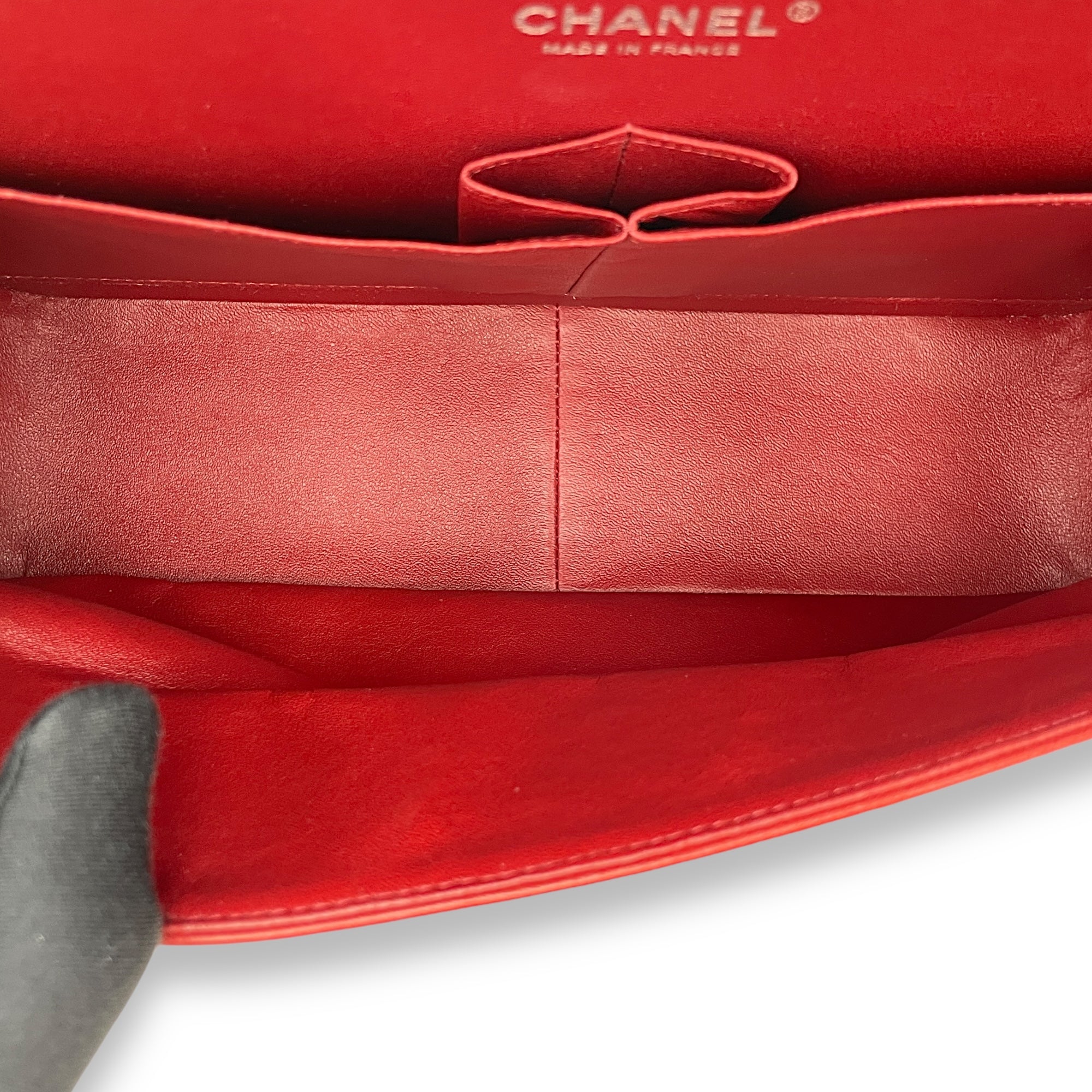 Classic Double Flap Jumbo Red Shoulder Bag in Lambskin, Palladium hardware - Image 10