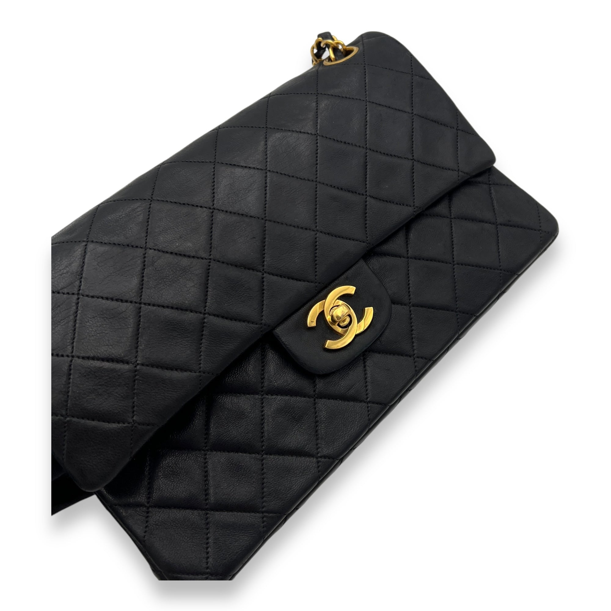 Classic Shoulder Bag Medium Black in Lambskin, Gold hardware - Image 8