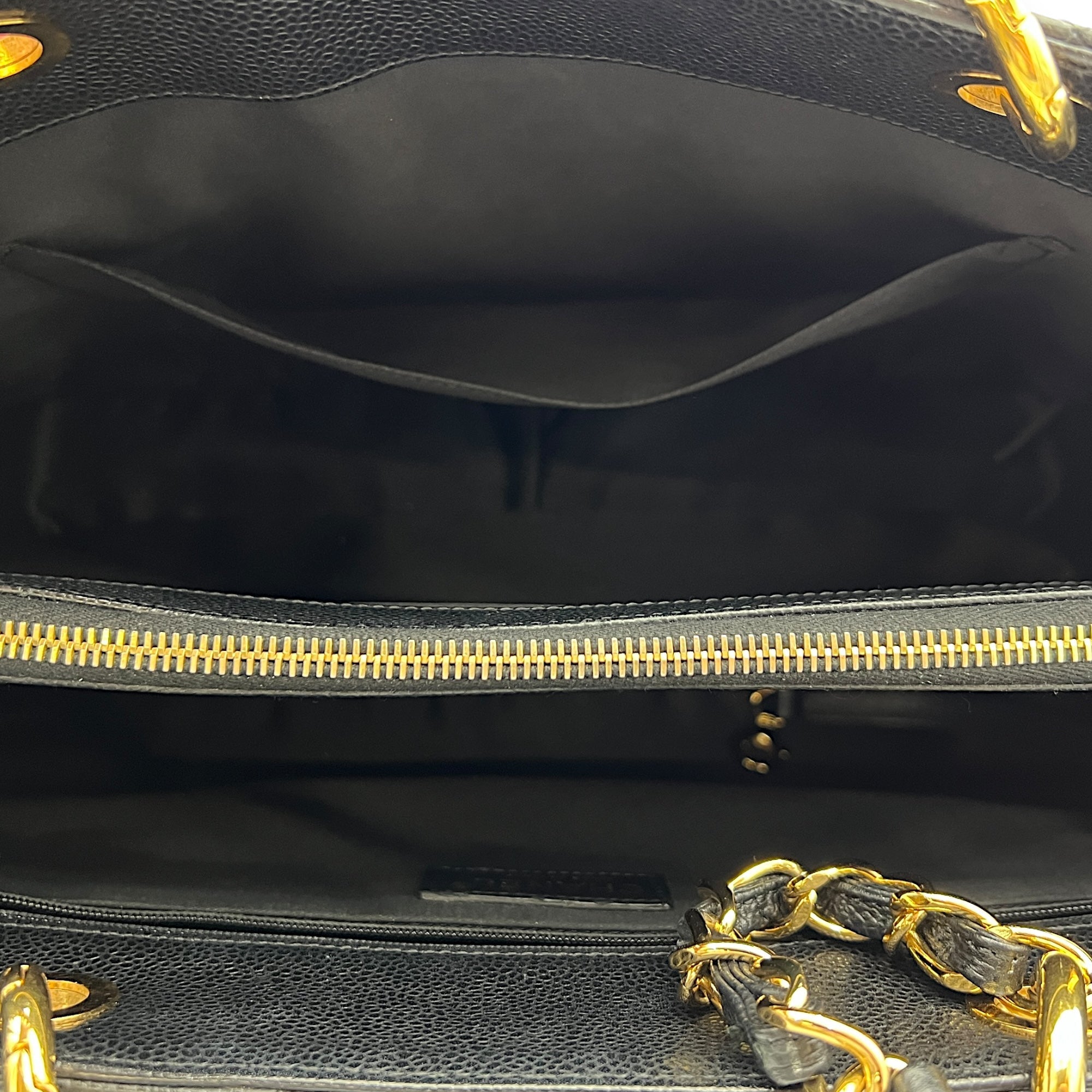 GST Black Tote Bag in Caviar Leather, Gold hardware - Image 11