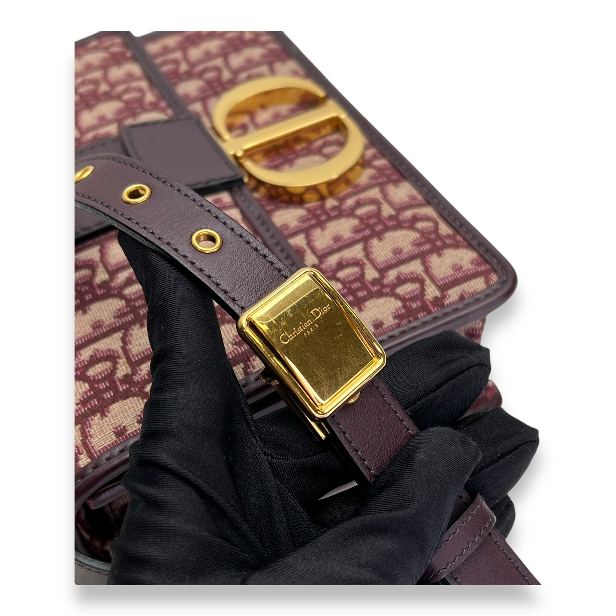 30 Montaigne Medium Red Crossbody Bag in Jacquard, Gold hardware - Image 15