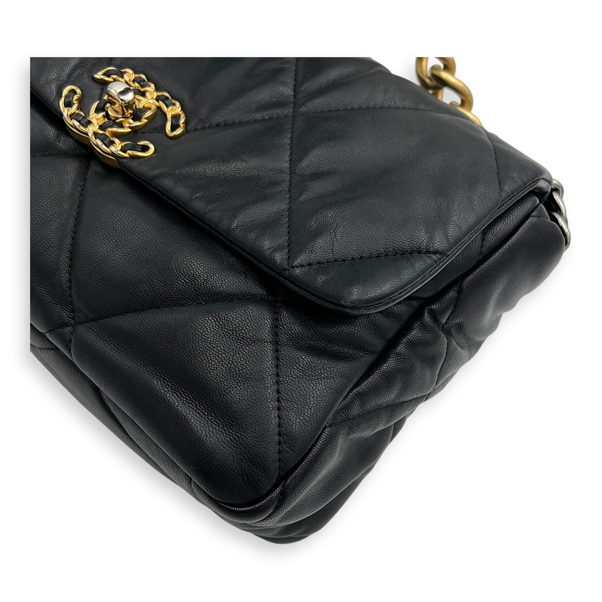 C19 Large Black Shoulder Bag in Goat Leather, Mixed hardware - Image 14