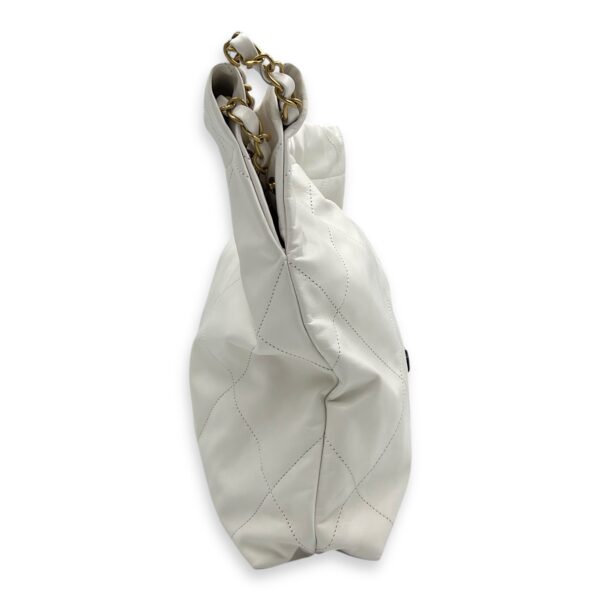 22 Tote White Tote Bag in Calfskin, Mixed hardware - Image 4