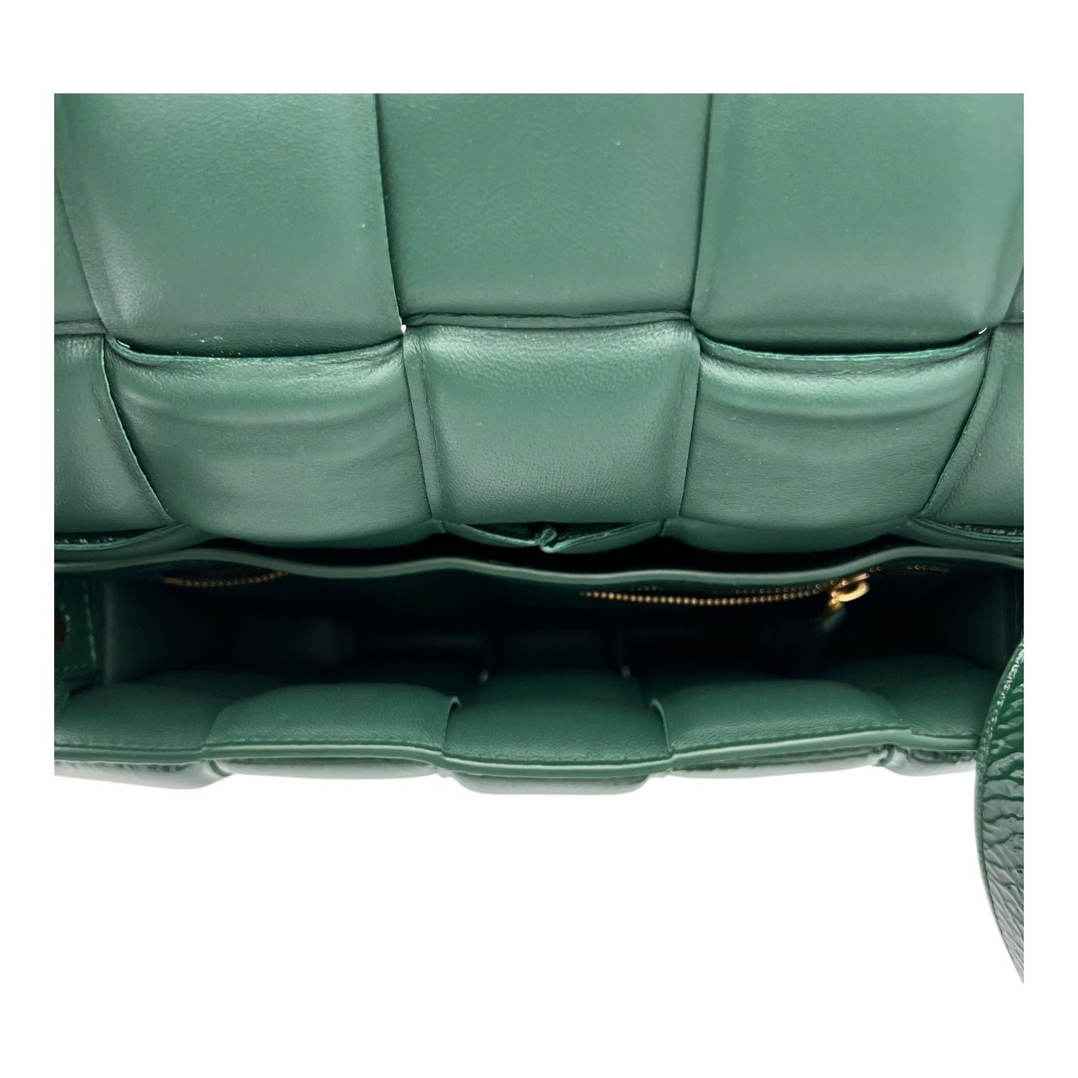 Cassette Shoulder Bag Green in Patent Leather, Gold hardware - Image 7