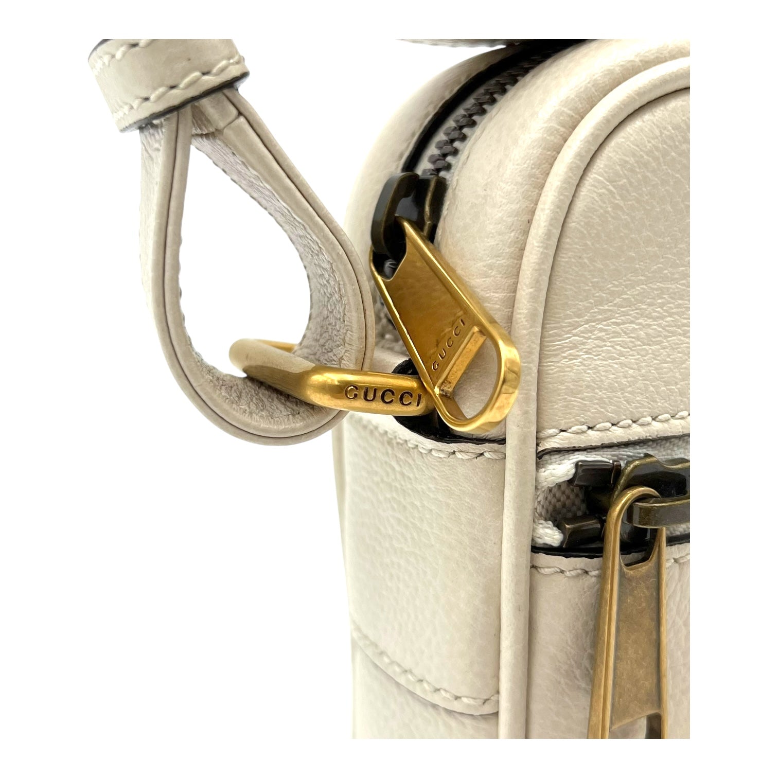 Logo Shoulder Bag White in Calfskin, Gold hardware - Image 7