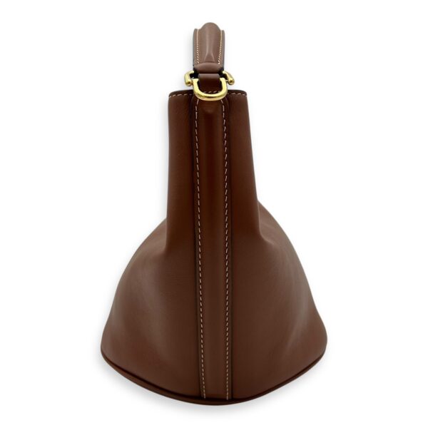 16 Teen Brown Bucket Bag in Calfskin, Gold hardware - Image 5