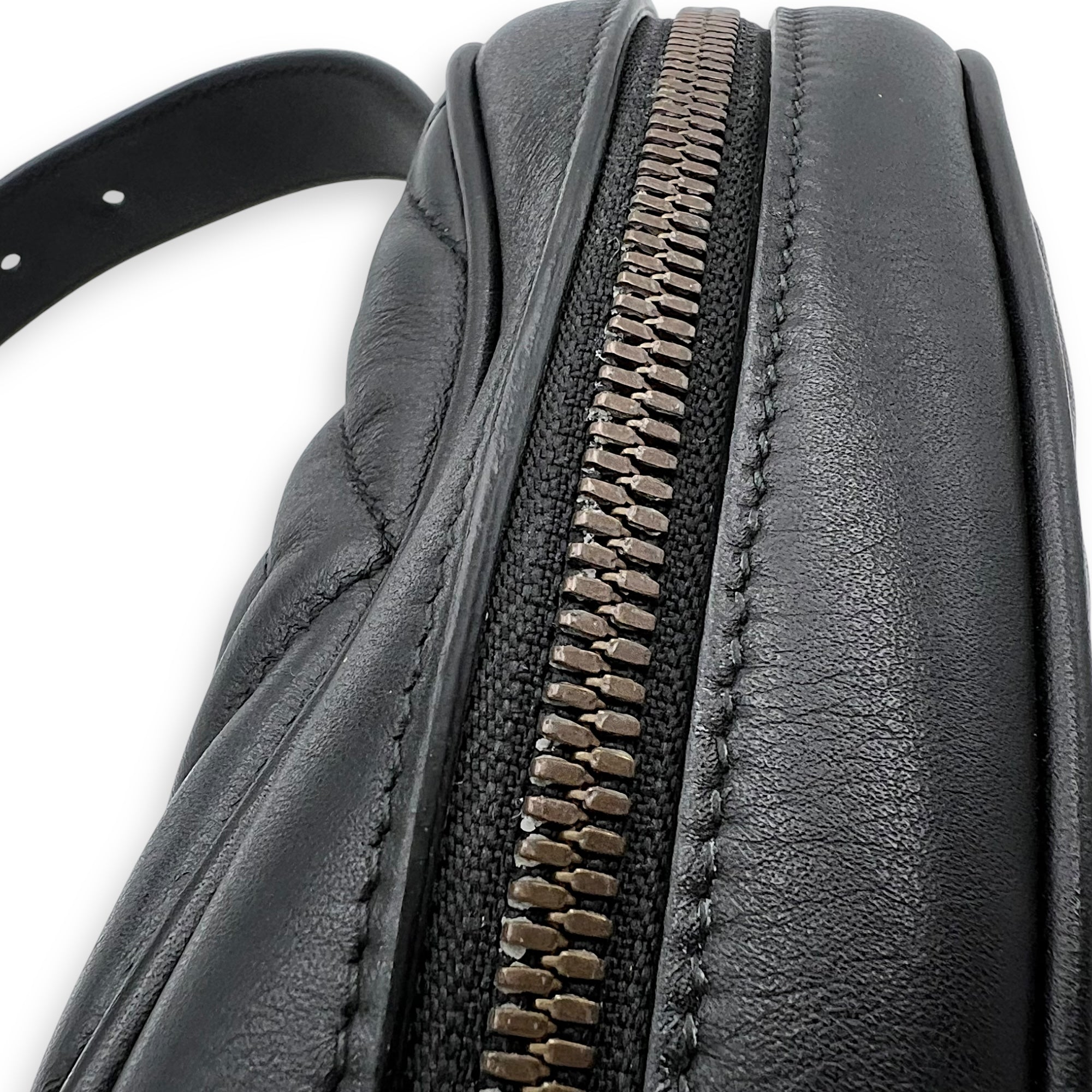 GG Marmont Belt Bag Black in Calfskin, Gold hardware - Image 9