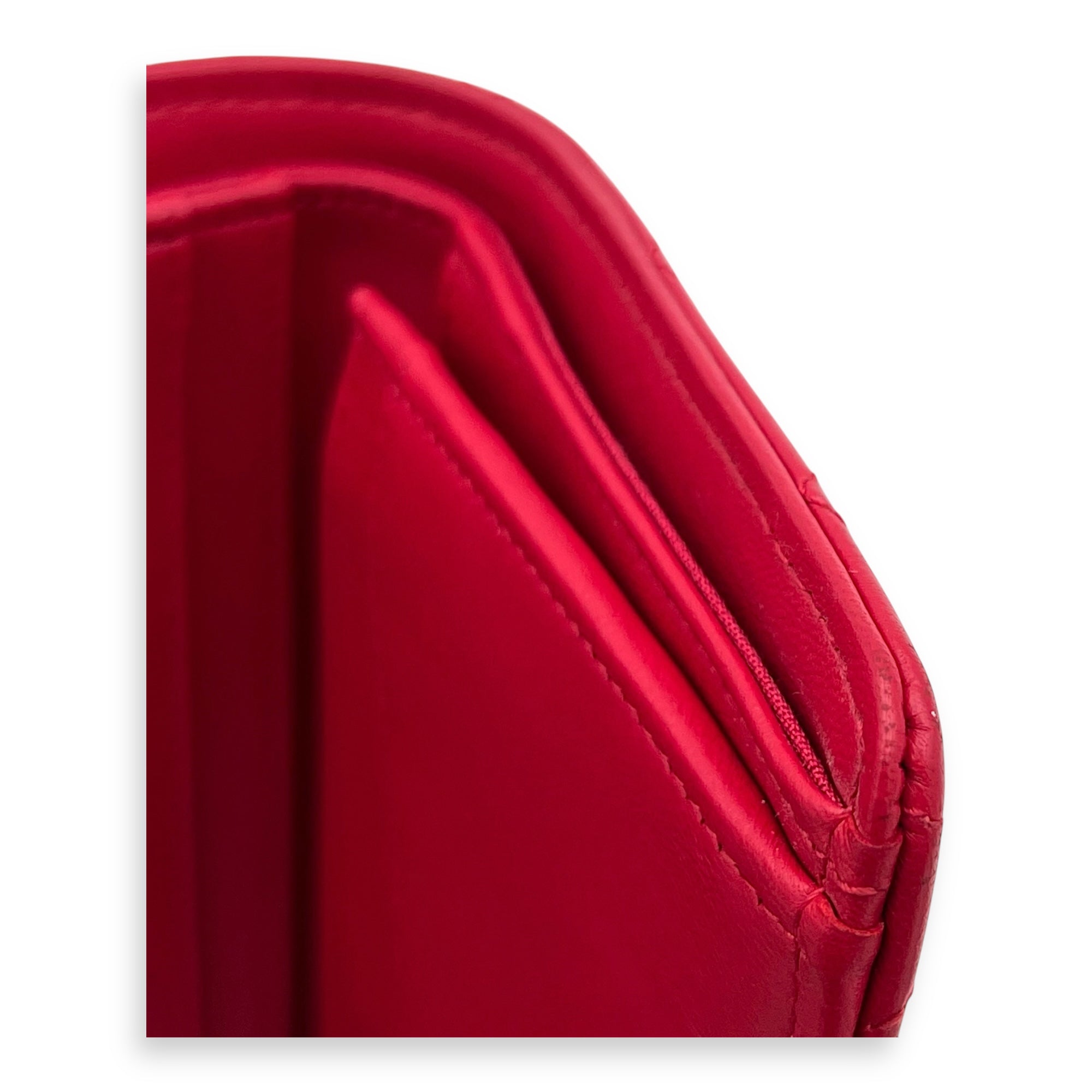 Classic Wallet Red in Lambskin, Gold hardware - Image 9