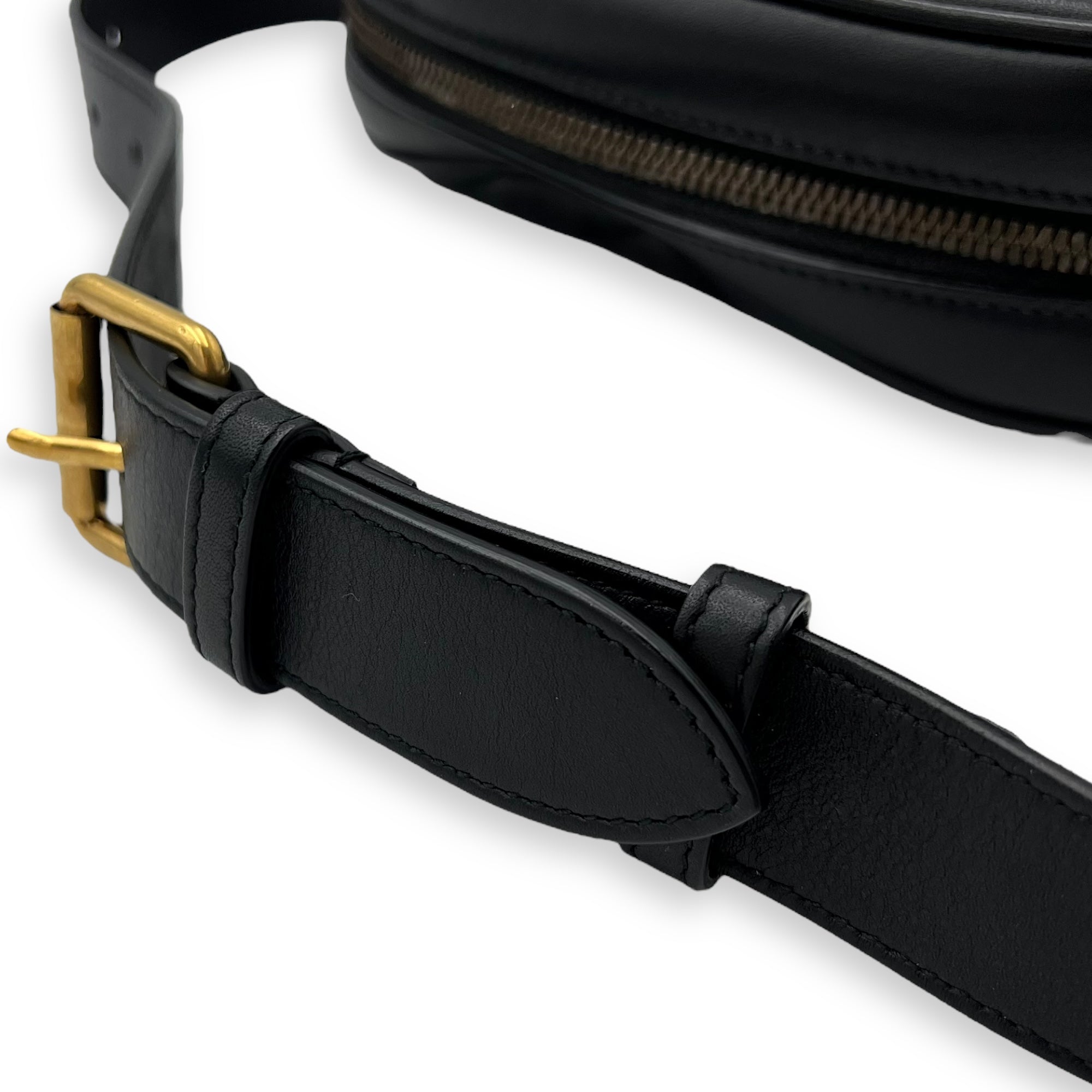 GG Marmont Belt Bag Black in Calfskin, Gold hardware - Image 12