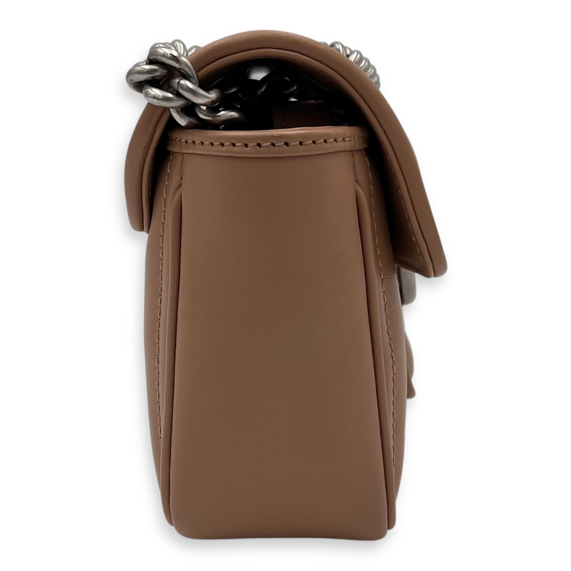 GG Marmont Mini Beige Crossbody Bag in Calfskin, Silver hardware - Image 4