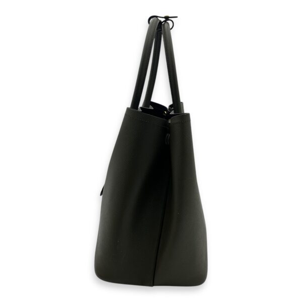 Double Top Handle Bag Green in Saffiano Leather, Gold hardware - Image 5