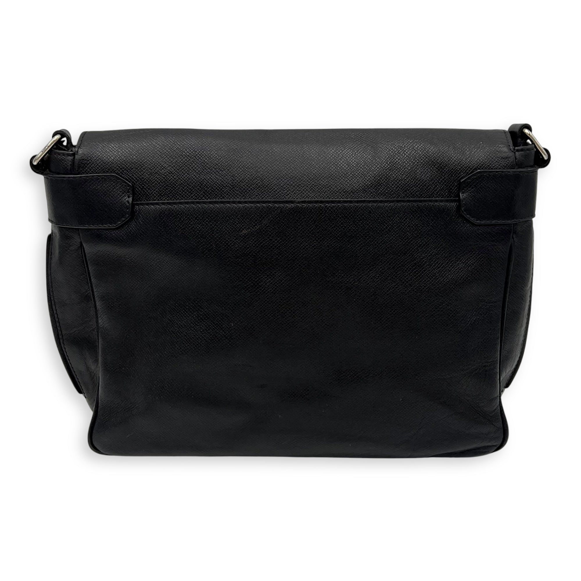 Messenger Crossbody Bag Black in Taiga Leather, Silver hardware - Image 3