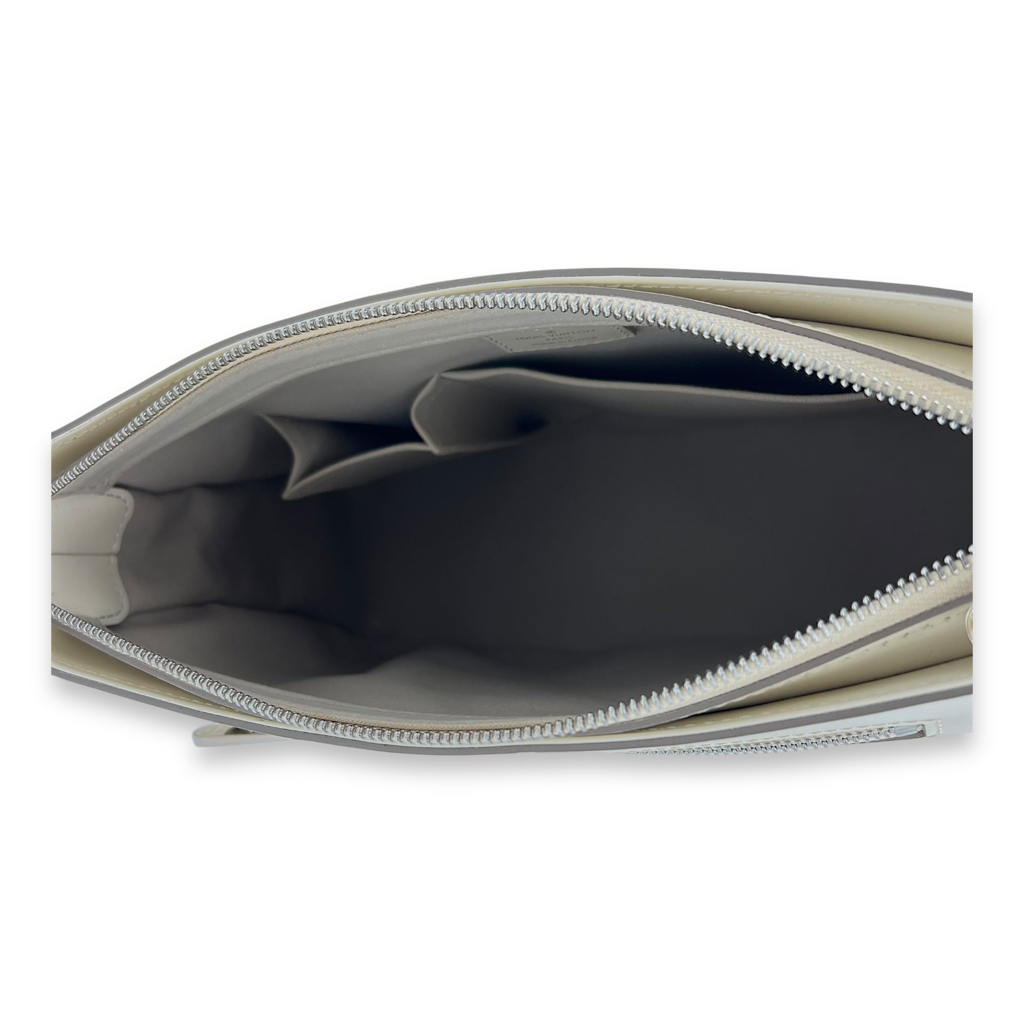 Turenne Shoulder Bag White in Epi Leather, Silver hardware - Image 7