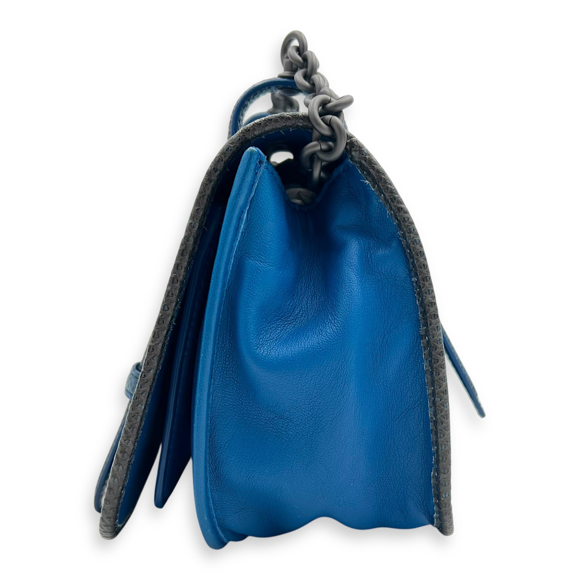 Intrecciato Blue Shoulder Bag in Lambskin and Lizard, Ruthenium hardware - Image 4