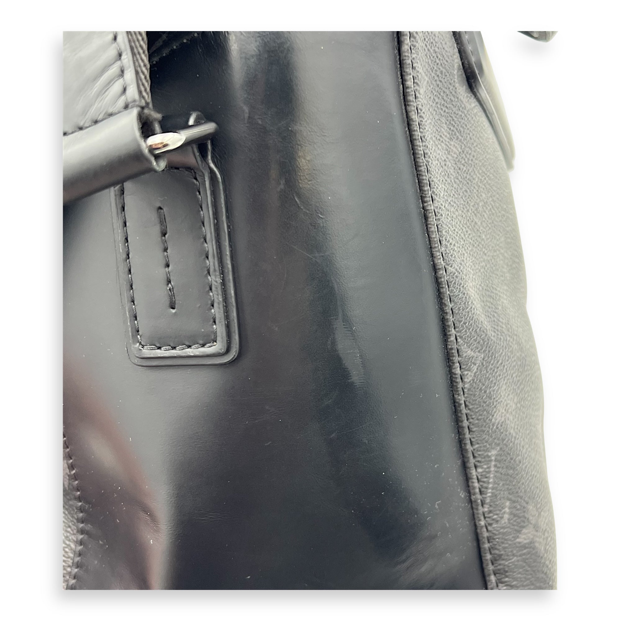 Voyage Defile Homme Automne Hiver MM Black Messenger Bag in Monogram Coated Canvas, Silver hardware - Image 10